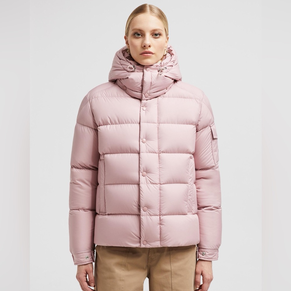 NWT Moncler Maya 70 Hooded Short Down Puffer Jacket Pink